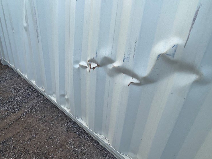 #200c-•-40'-container-image-19