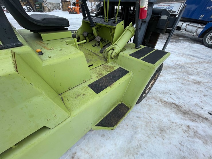 #112-•-clark-lp-forklift-(denmark,-wi)-image-35