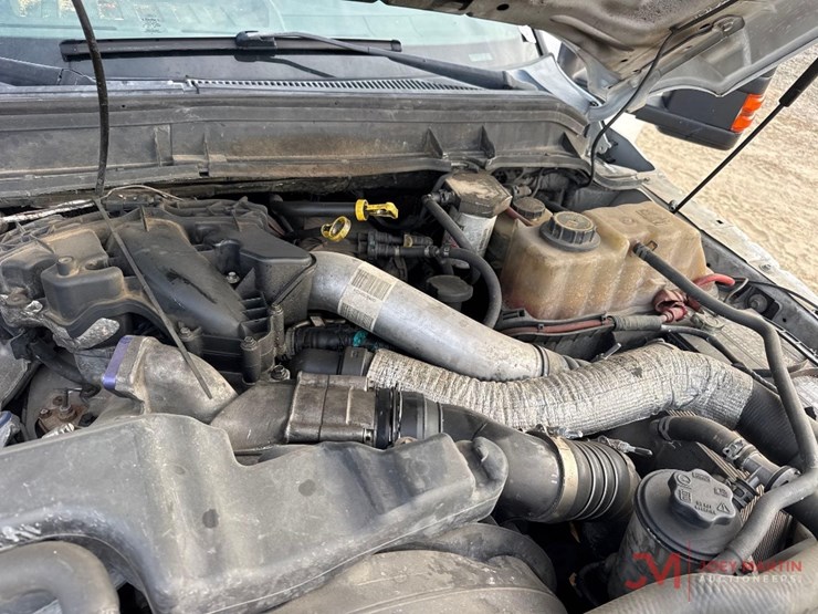 2016-ford-f550-xl-image-31