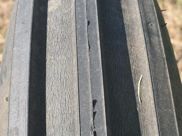 1957-oliver-super-44-image-3