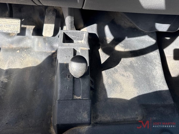 2012-gmc-sierra-2500-image-29