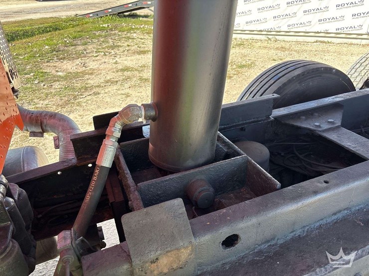 2000-peterbilt-378-image-10