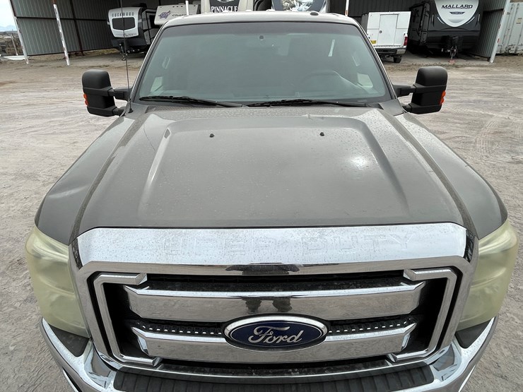 2011-ford-f250-lariat-image-21