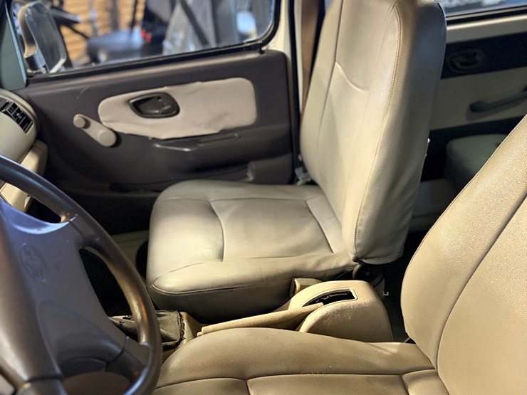 #332-•-2011-vontager-2x4-(has-wi-title)-(clintonville,-wi)-image-13