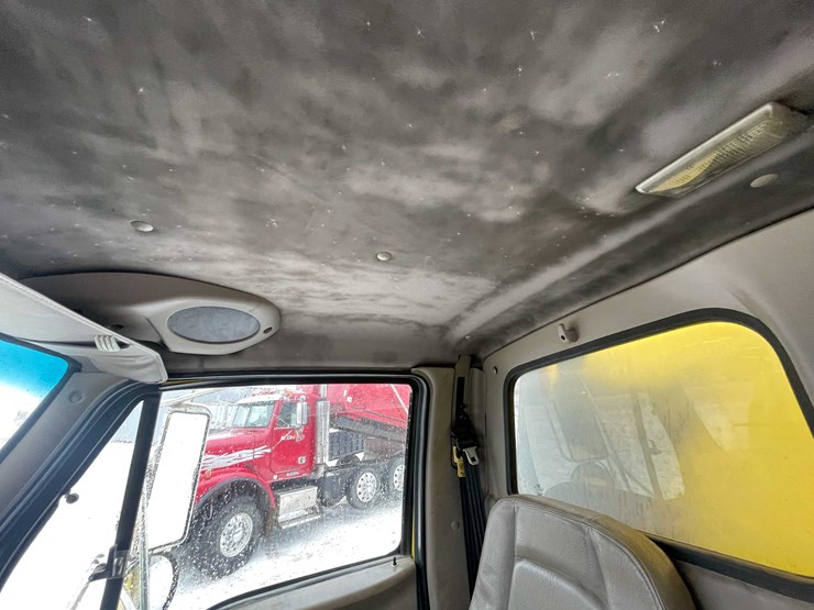 2004-caterpillar-c7-image-77