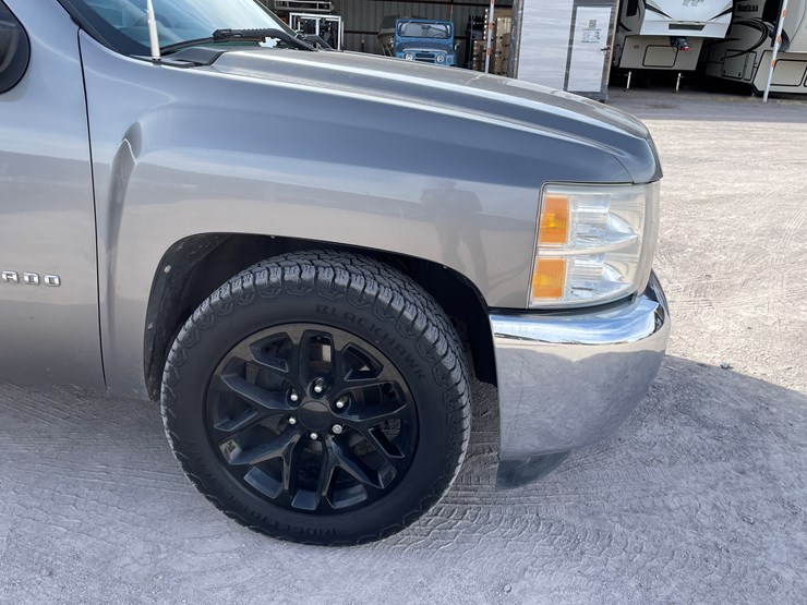 #104-•-2012-chevy-silverado-(salvaged-nm-title)-image-25