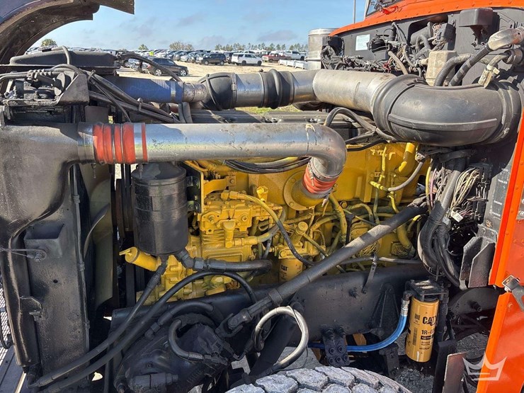 2000-peterbilt-378-image-18