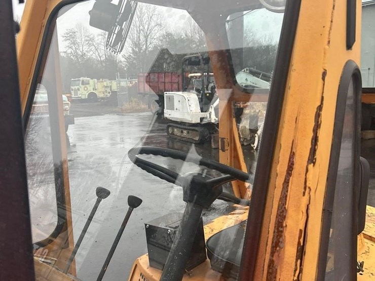 hyster-diesel-forklift-1192-image-11