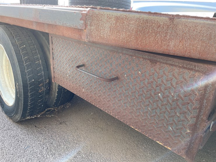 2008-ford-550-image-10