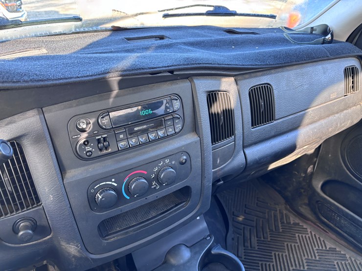 2003-dodge-150-image-7