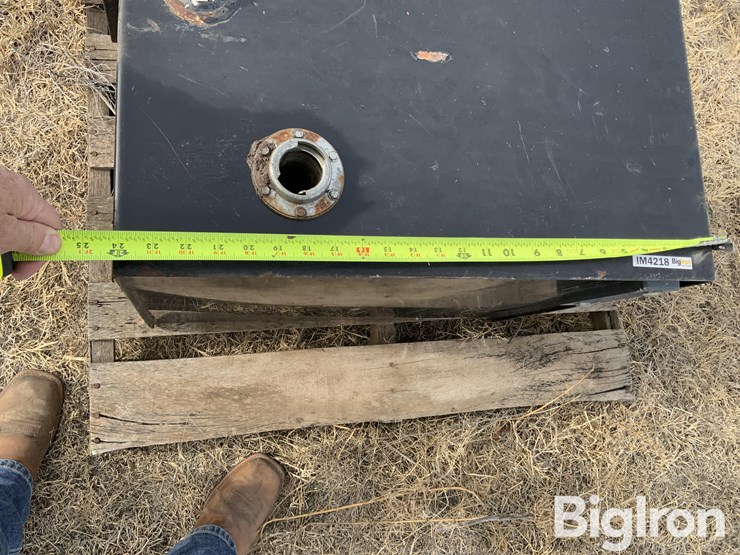 buyers-hydraulic-tank-image-18