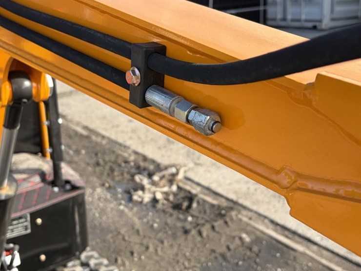 2025-vicsec-vc15-excavator-image-12