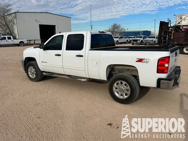 2012-chevrolet-2500-image-6