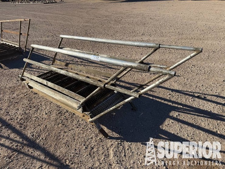 extendable-aluminum-rig-ladder-image-1