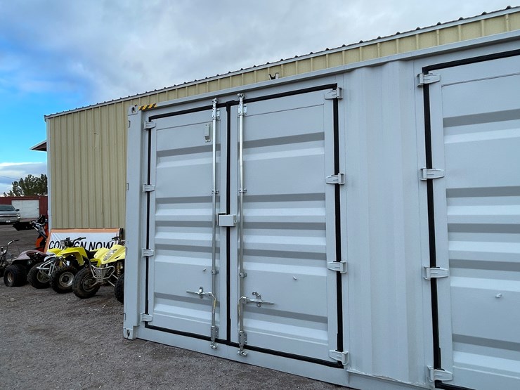 #200e-•-40'-container-image-7