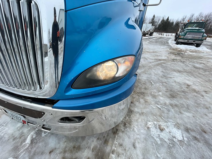 2014-international-prostar-image-17