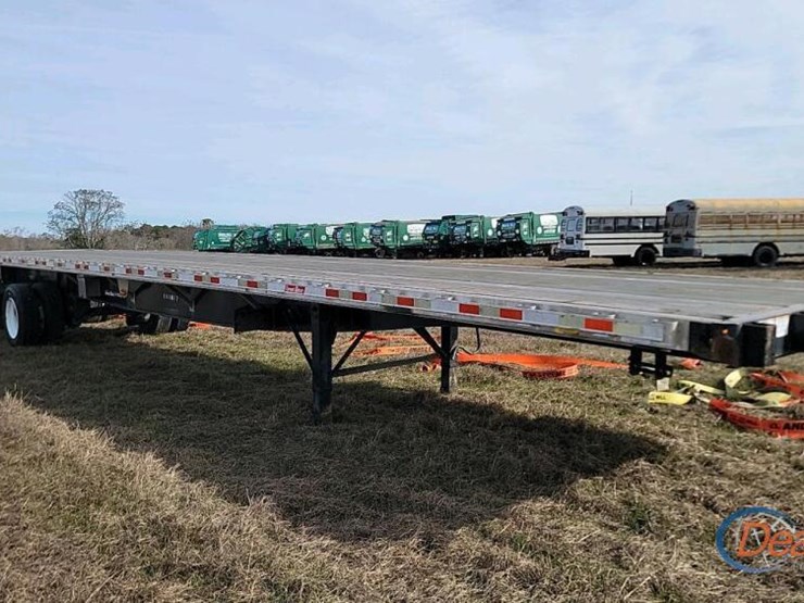 2016-great-dane-flatbed-image-2