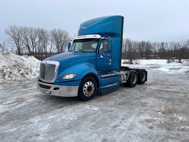 2014-international-prostar-image-1