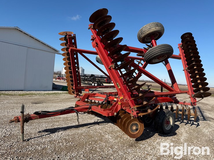 case-ih-3950-image-1