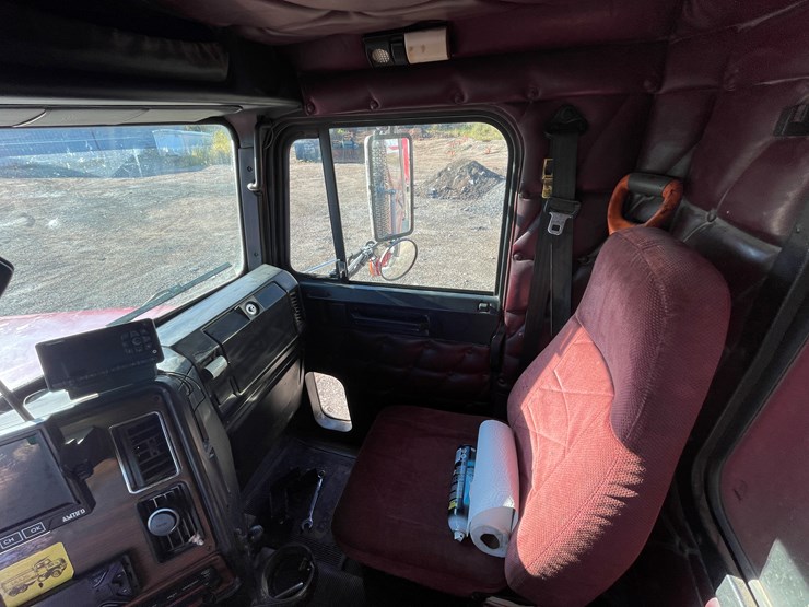 #312-•-2003-freightliner-dump-truck-(has-wi-title)-(denmark,-wi)-image-44