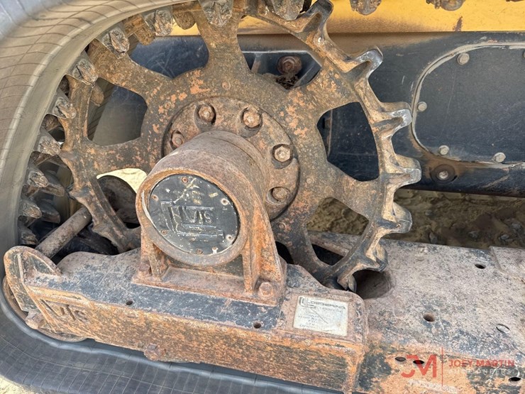 caterpillar-246b-image-16