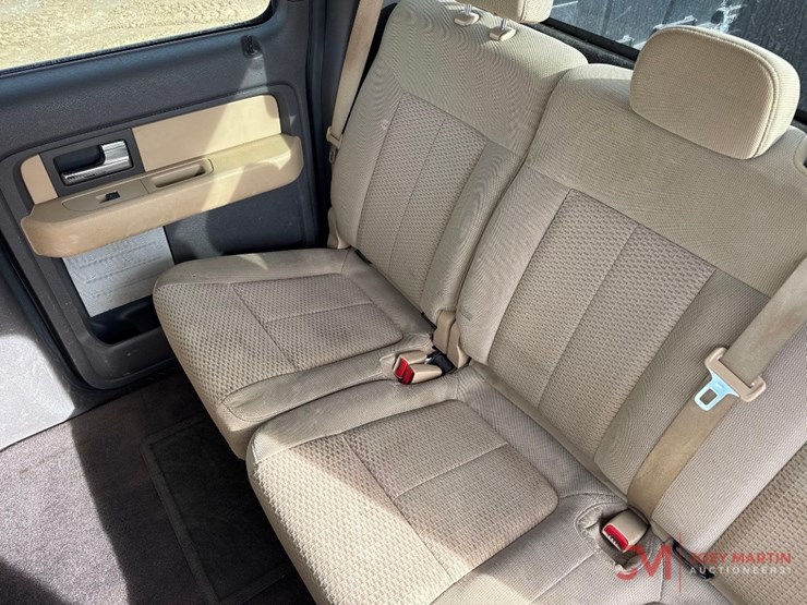 2014-ford-f150-xlt-image-17