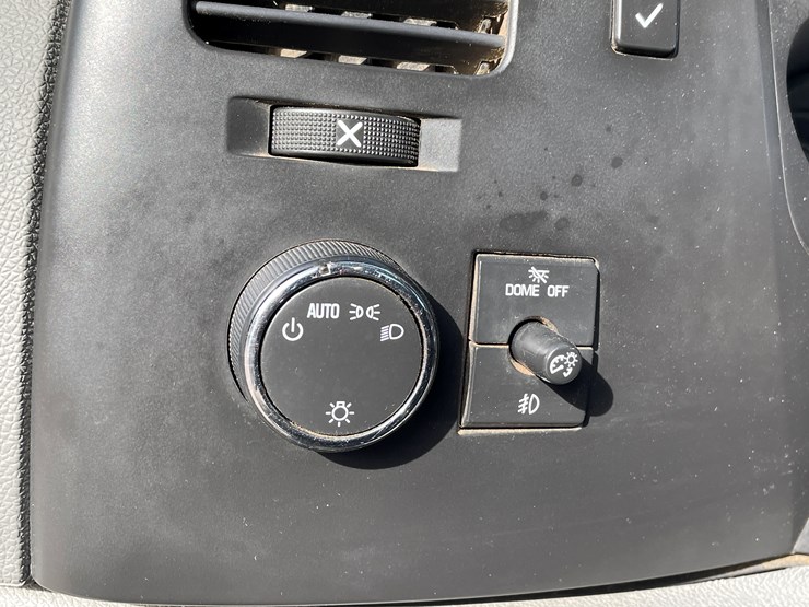 #104-•-2012-chevy-silverado-(salvaged-nm-title)-image-69