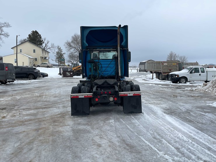 2014-international-prostar-image-4