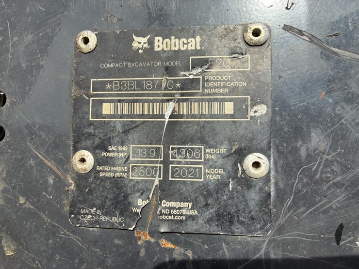 2021-bobcat-e20-image-23