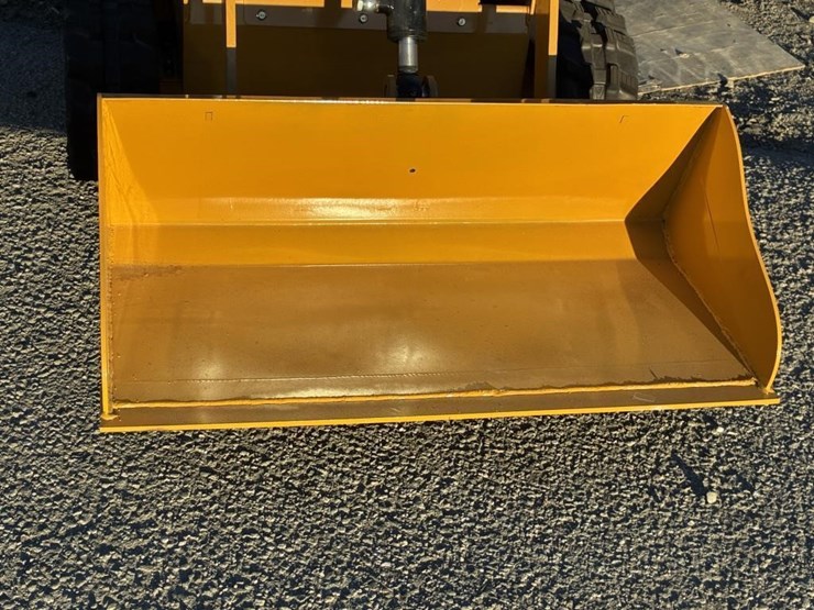 2025-aboss-gh350-skid-steertrack-loader-image-5