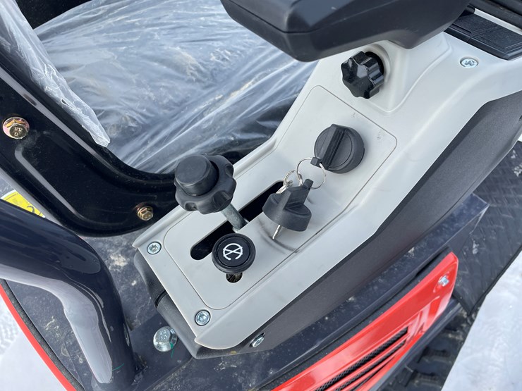 #150-•-2025-agt-mx15rx-mini-excavator-(mosinee,-wi)-image-16