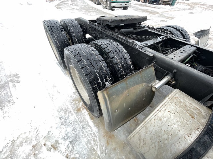 2014-international-prostar-image-35