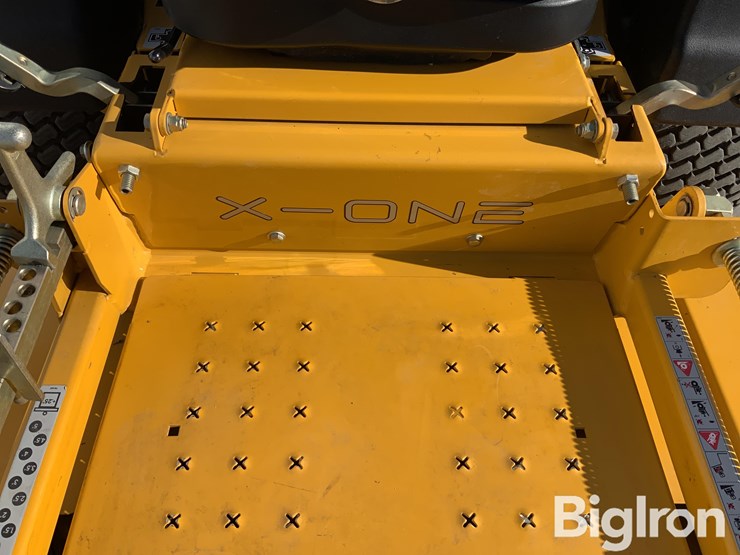 hustler-x-1-60”-riding-lawnmower-w/rear-discharge-image-10