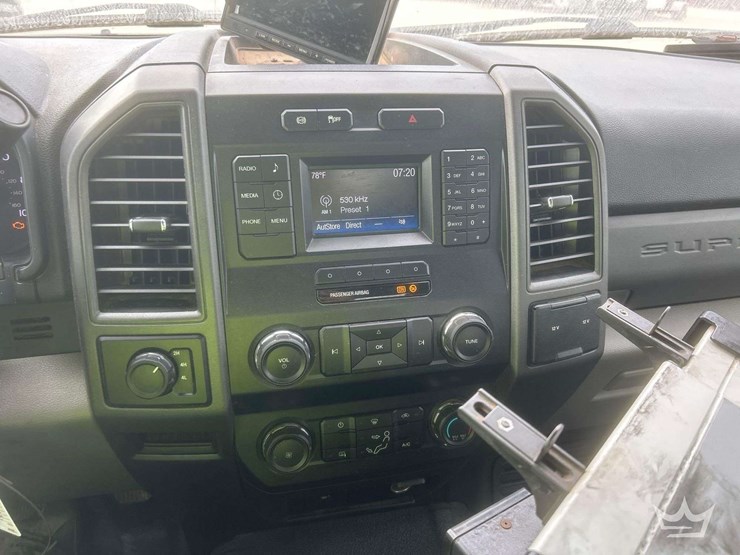 2019-ford-f550-image-35