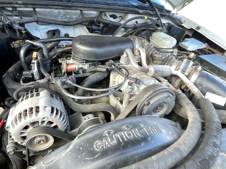 2002-chevrolet-s10-image-80