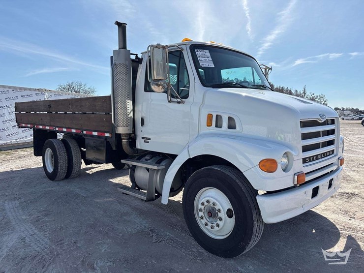 2007-sterling-l7500-image-2