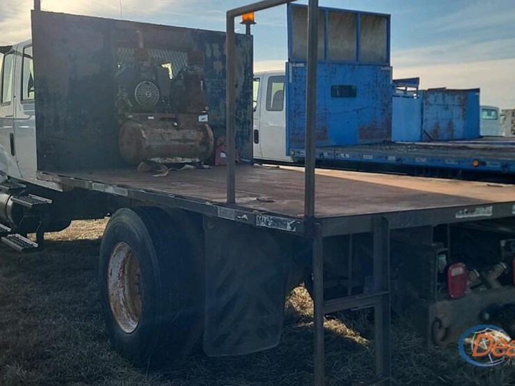 2006-international-durastar-4300-image-3