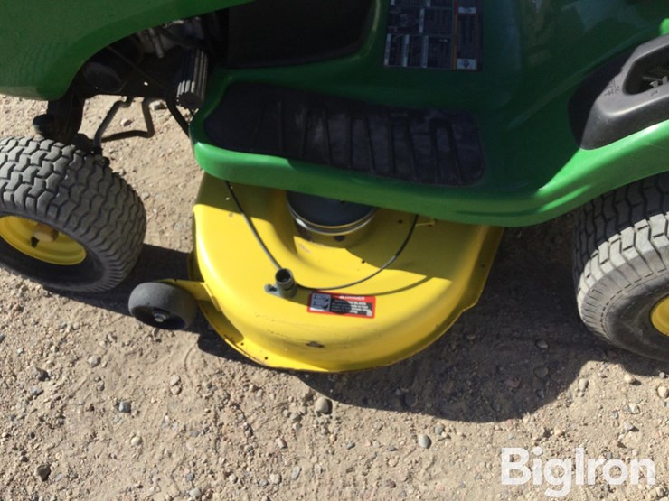 2018-john-deere-e110-image-10