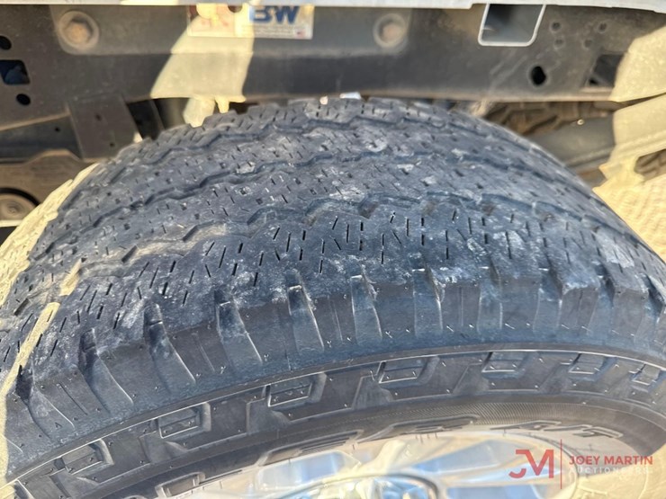 2020-ford-f250-xlt-image-8