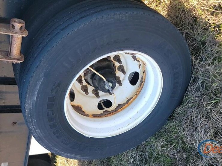 2016-great-dane-flatbed-image-5