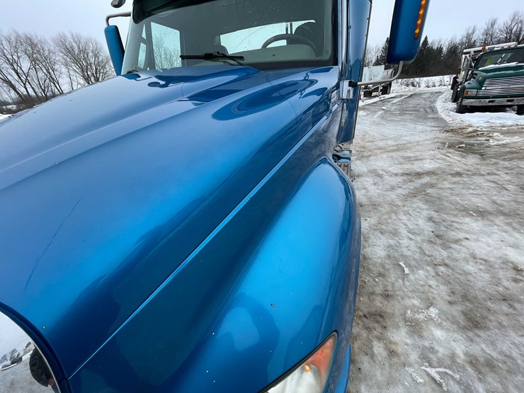 2014-international-prostar-image-18