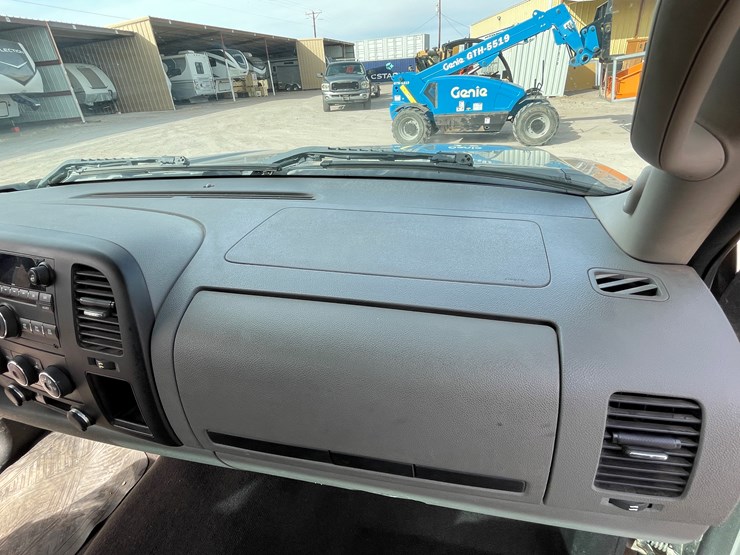 #104-•-2012-chevy-silverado-(salvaged-nm-title)-image-86