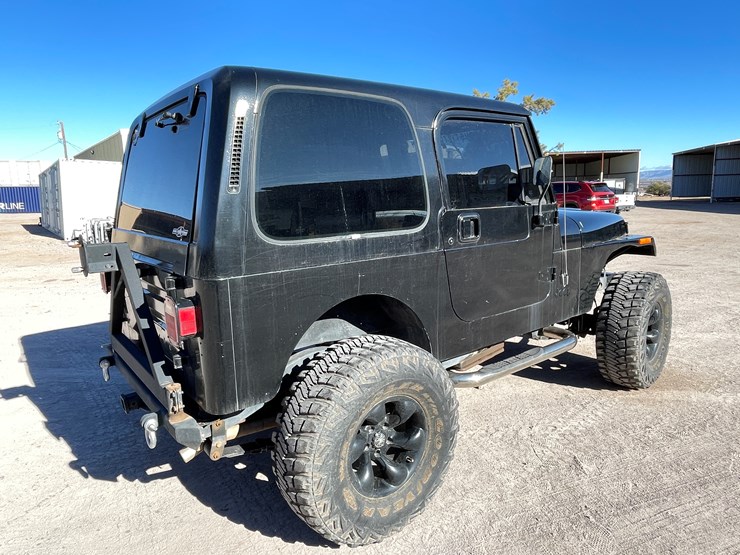 1995-jeep-wrangler-image-84