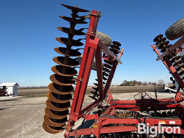 case-ih-3950-image-17