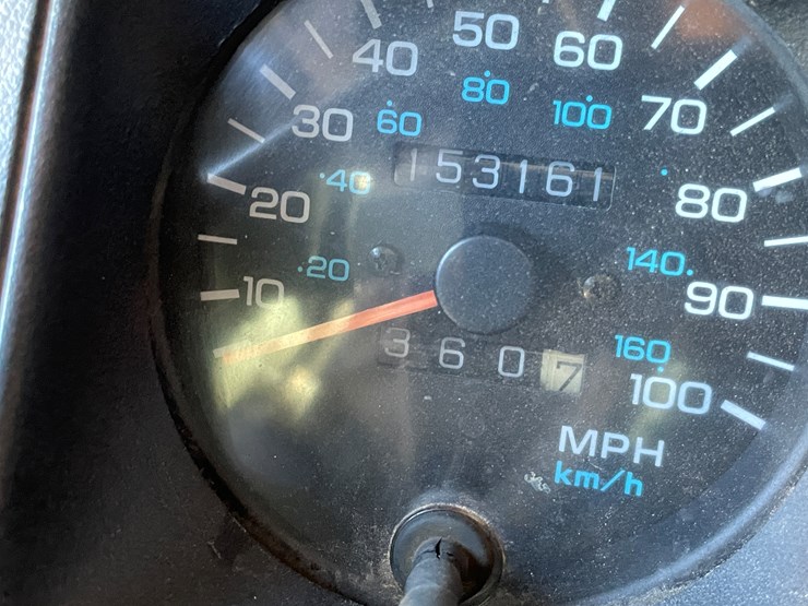 1995-jeep-wrangler-image-23