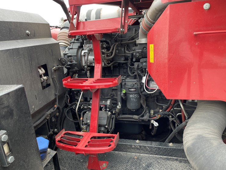 2017-case-ih-7240-image-28