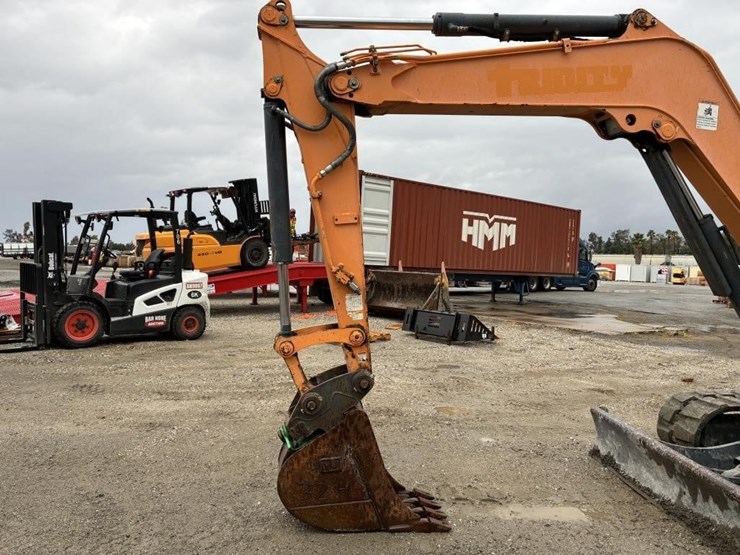 2016-yanmar-800z-nxtz-excavator-image-8