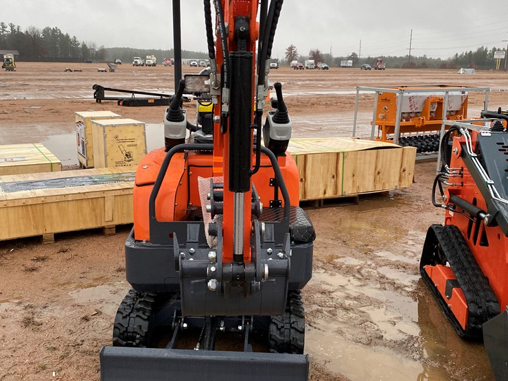 #138-•-land-hero-me18-mini-excavator-(mosinee,-wi)-image-12