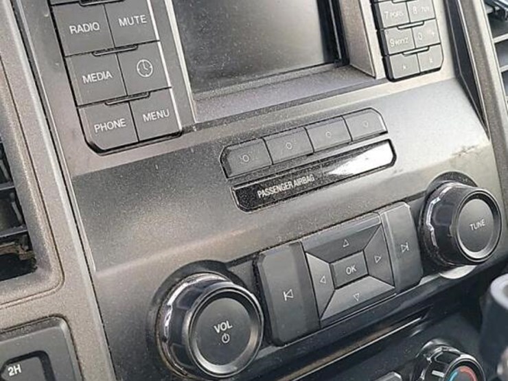 2018-ford-f550-image-29