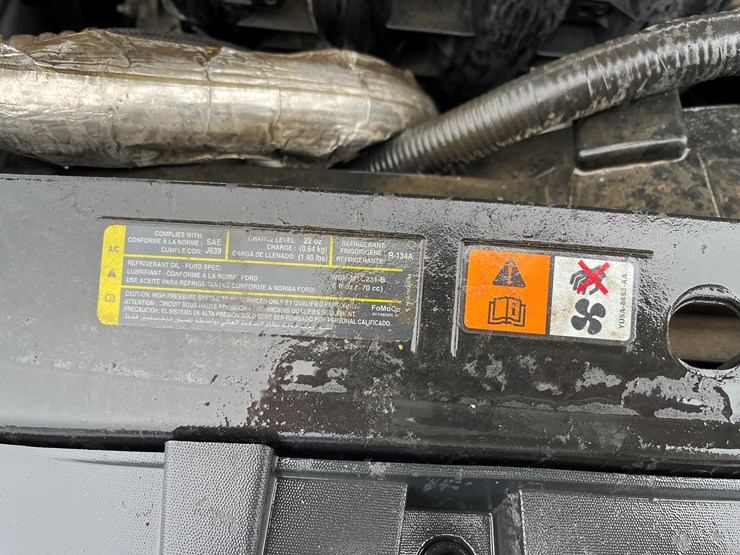 #20-•-government-agency-item-|-2013-ford-fusion-image-12